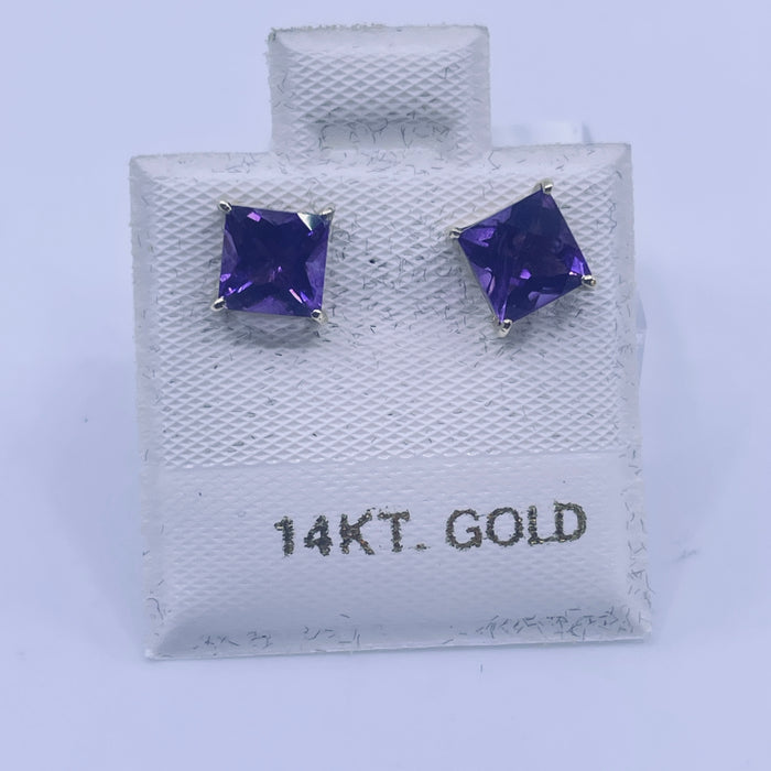14kt White Gold square Amethyst Stud Earrings