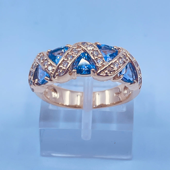 14kt Yellow Gold Tanzanite and diamond Ring