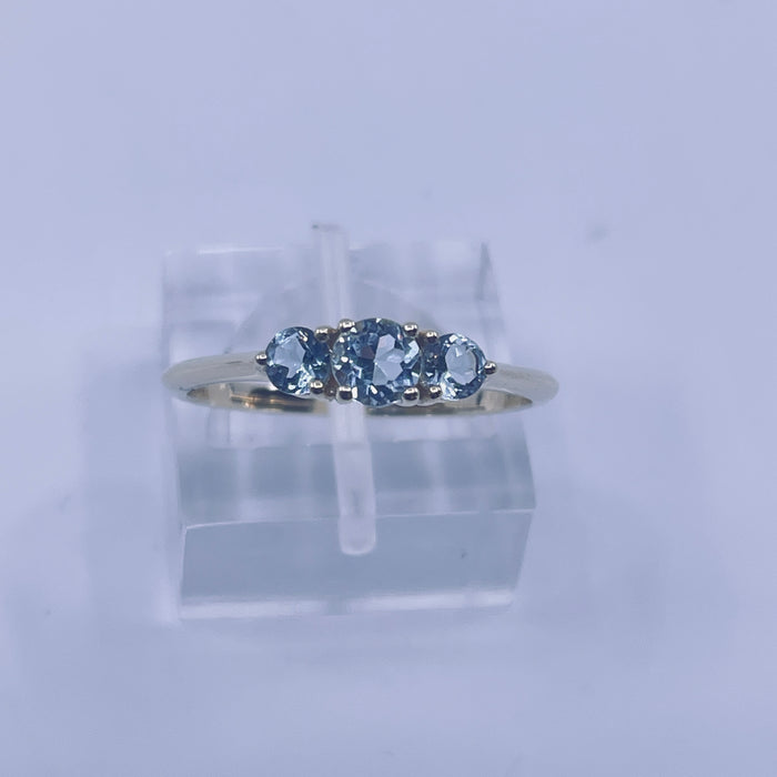 14kt Yellow Gold 3 Aquamarine Ring