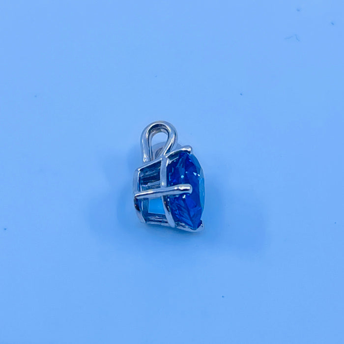 14kt White Gold Tanzanite Pendant