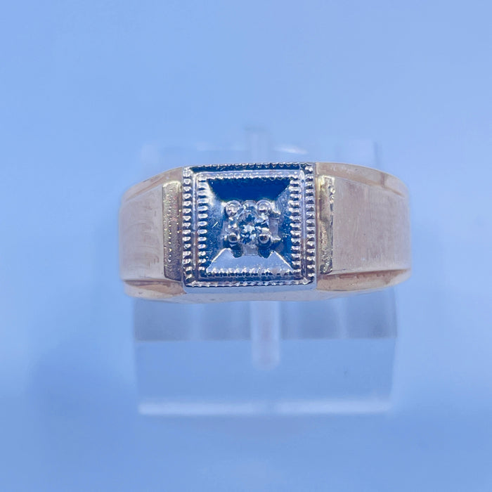 14kt Yellow Gold diamond ring