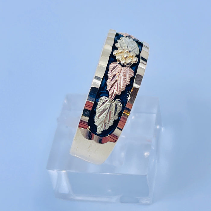 10kt Black Hills Gold leaf Band