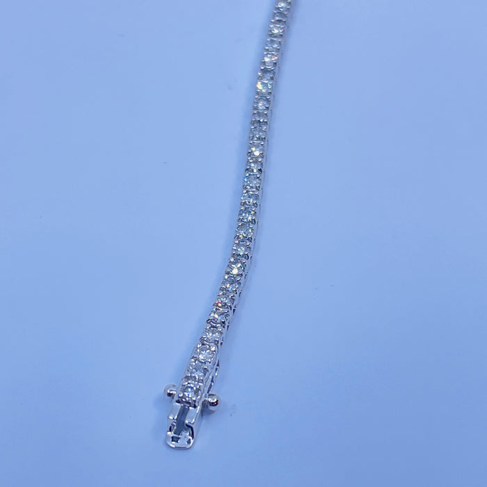 14kt White Gold 2.08ctw 75 Diamond 7” Tennis Bracelet