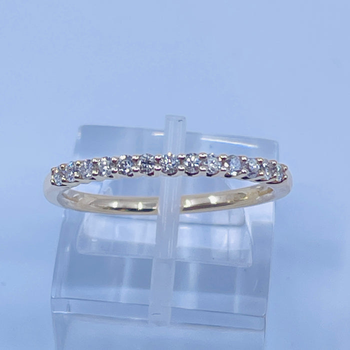 14kt Yellow Gold 13 Diamond .25ctw Band