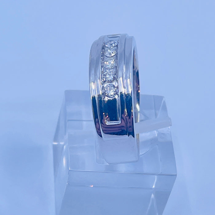 10kt White Gold 5 Diamond Band