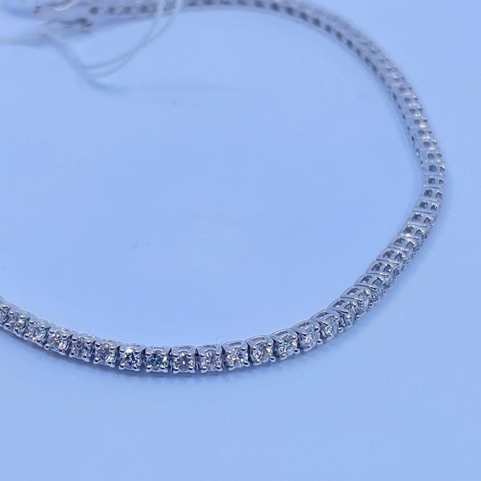 14kt White Gold 2.08ctw 75 Diamond 7” Tennis Bracelet