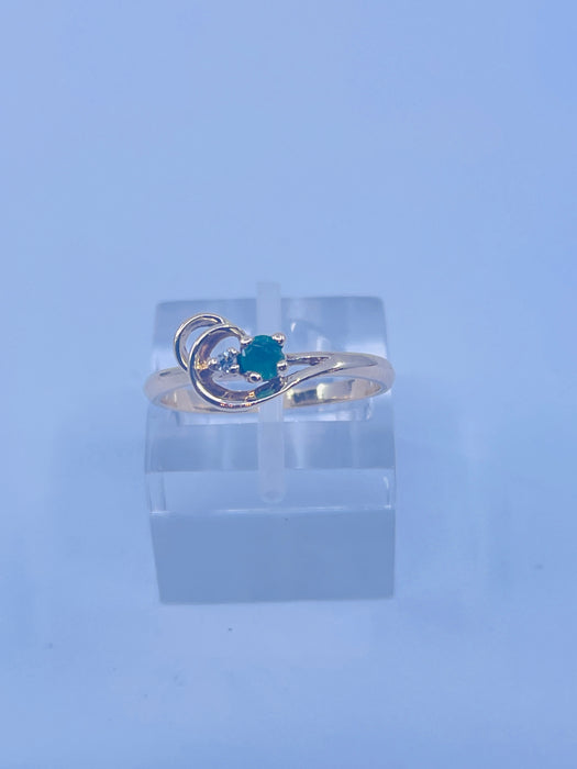 10kt Yellow Gold Emerald & Diamond Ring