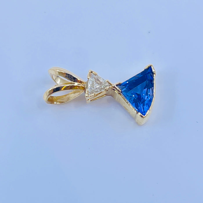14kt Yellow Gold Tanzanite and diamond Pendant