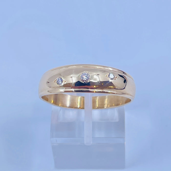 14kt Yellow Gold 3 Diamond band