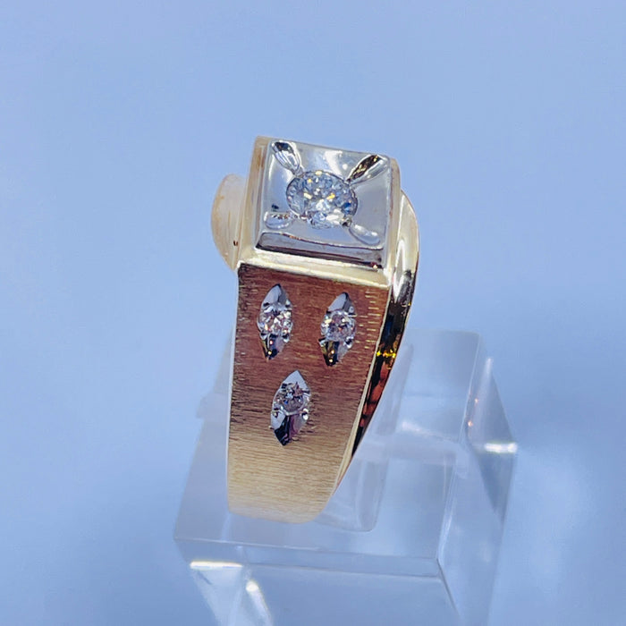 14kt Yellow Gold Men’s diamond ring