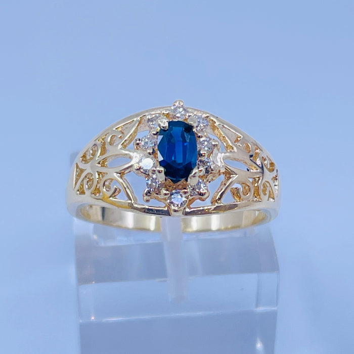 14kt Yellow Gold Sapphire and diamond  filigree ring