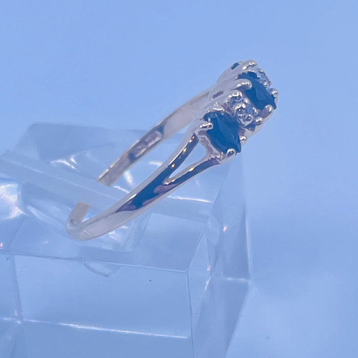 10kt Yellow Gold Sapphire and Diamond Ring
