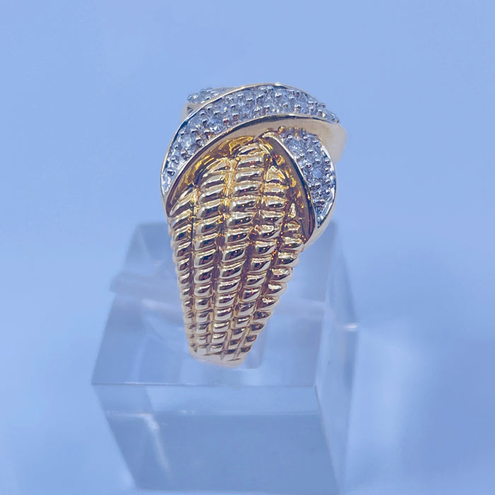 14kt Yellow Gold Diamond X Fashion ring