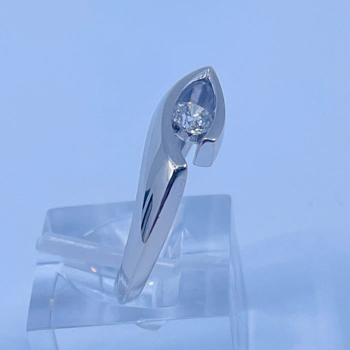 14kt White Gold 1/4ct Diamond fashion ring