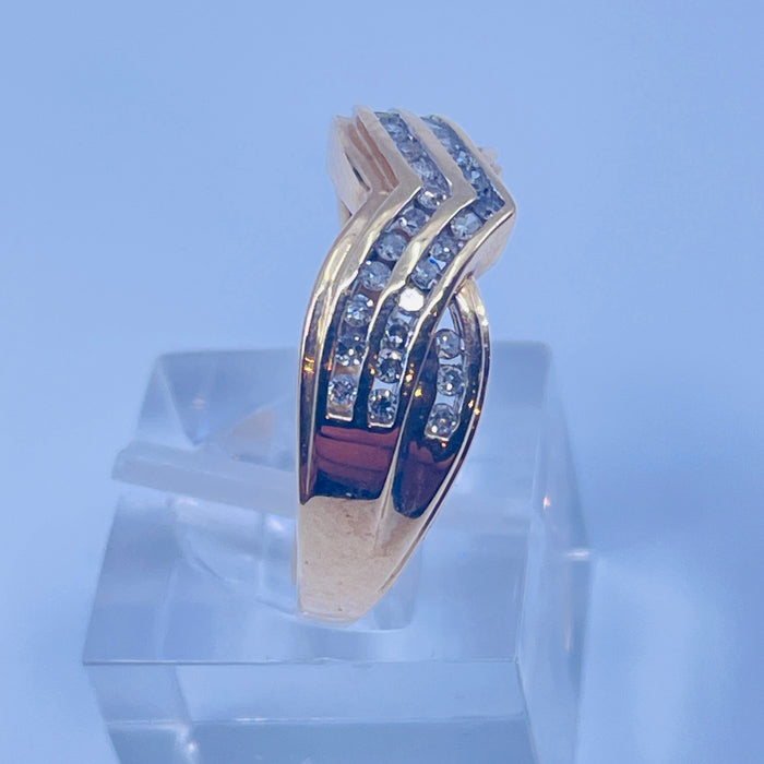 10kt Yellow Gold Diamond Fashion Ring