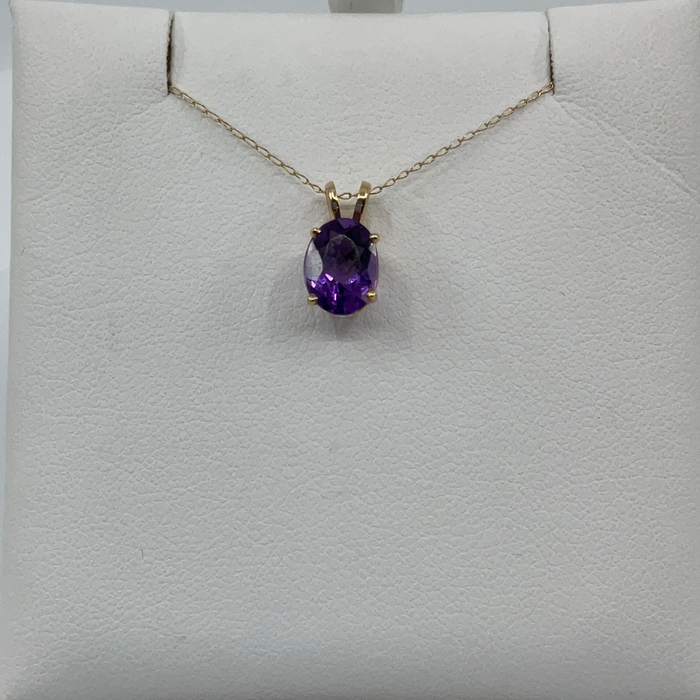 14kt Yellow Gold Oval Amethyst Pendant