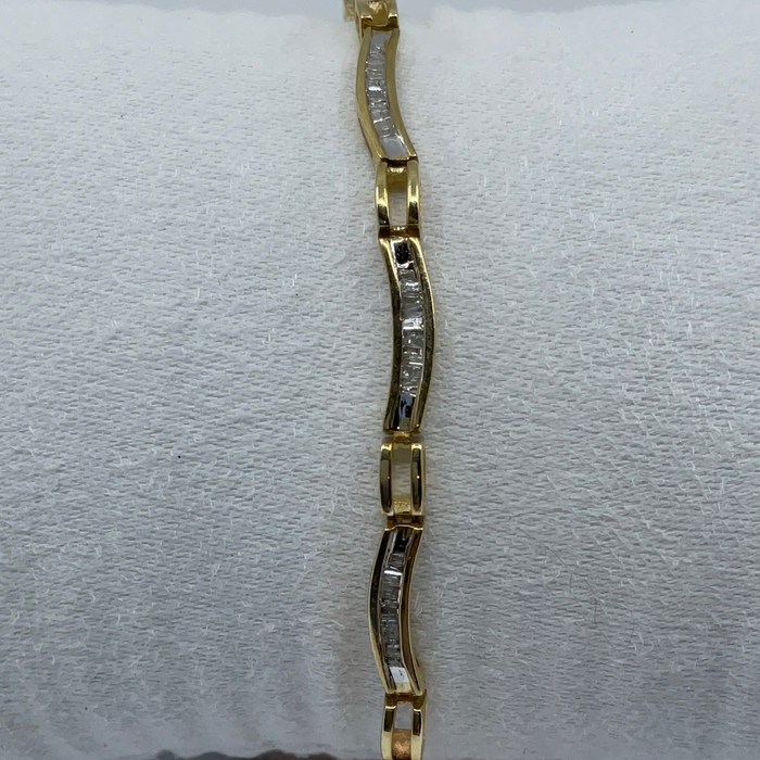 14kt Yellow Gold 1ctw diamond baguette Bracelet