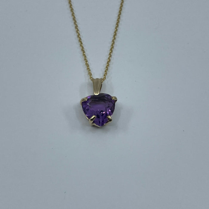 14KT Yellow Gold Heart shaped Amethyst Pendant