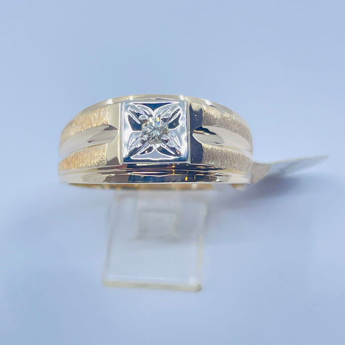 14kt Yellow Gold diamond Ring .08ct