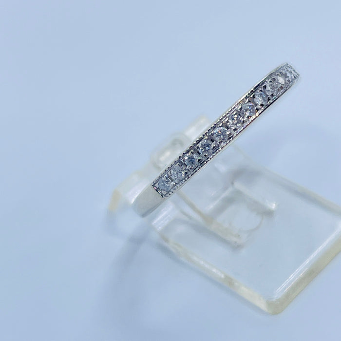 10kt White Gold 17 Diamond band