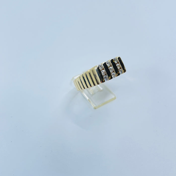 14kt Yellow Gold 1/2ctw 9 diamond ring