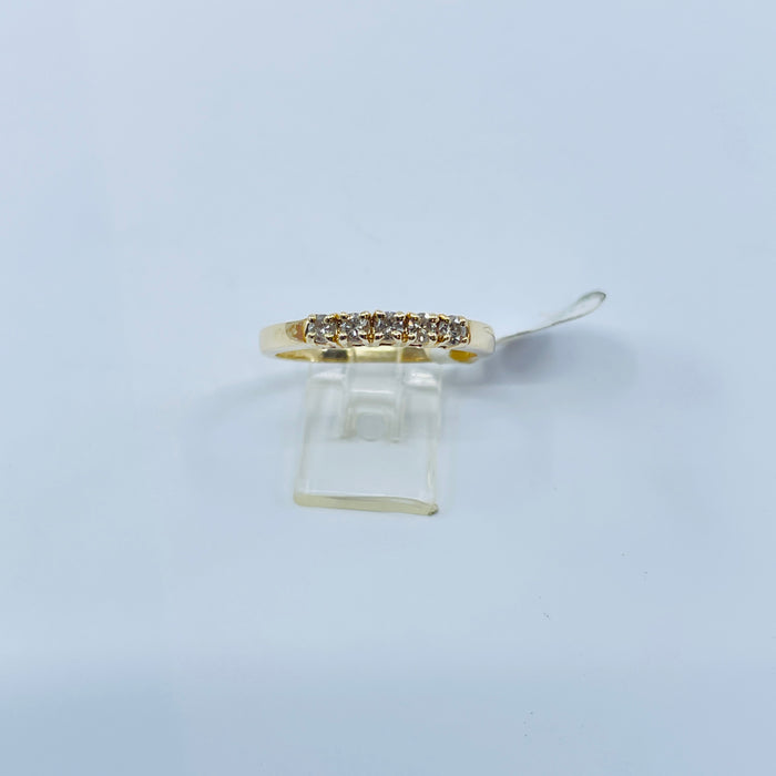 14kt Yellow Gold 5 Diamond .20ctw band