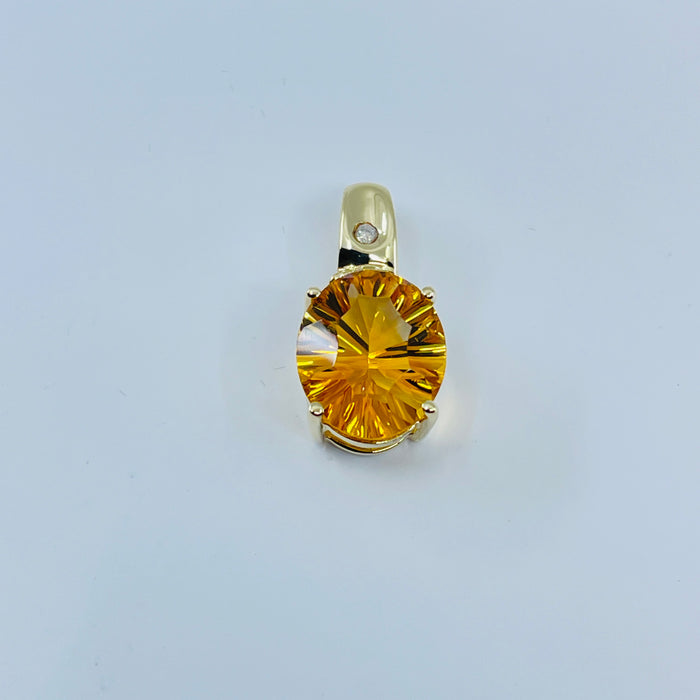 14kt Yellow Gold 12x10mm Lens Cut Citrine Pendant