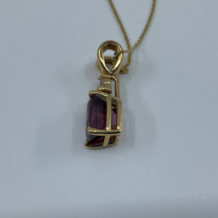 14kt Yellow Gold oval Ruby pendant