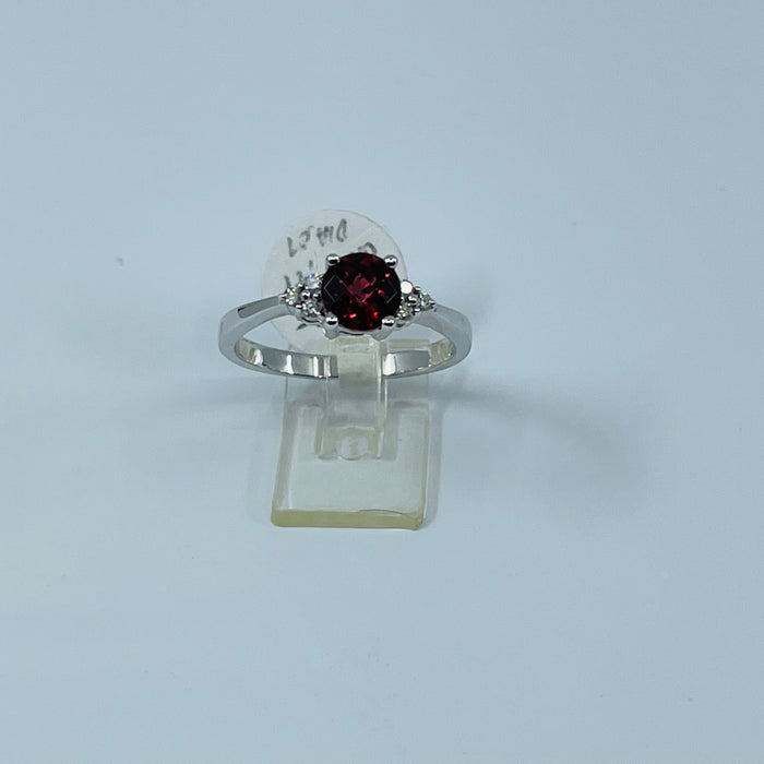 14kt White Gold Garnet and 6 Diamond Ring