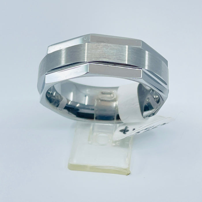 Tungsten carbide 8mm band size 10.5