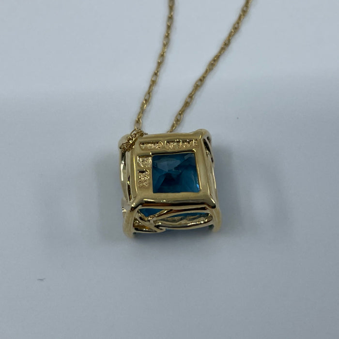 14kt Yellow gold 7.90mm square Blue Topaz  floating pendant