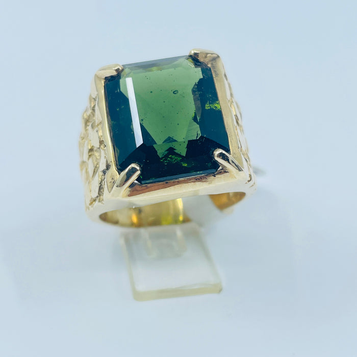 14kt Yellow Gold 10ct Moldavite nugget style ring