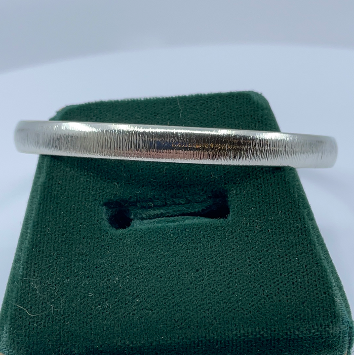 1314B Textured Bangle Bracelet