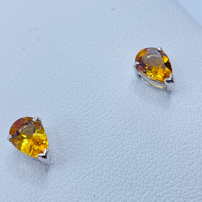 14kt White Gold pear shaped Citrine Earrings