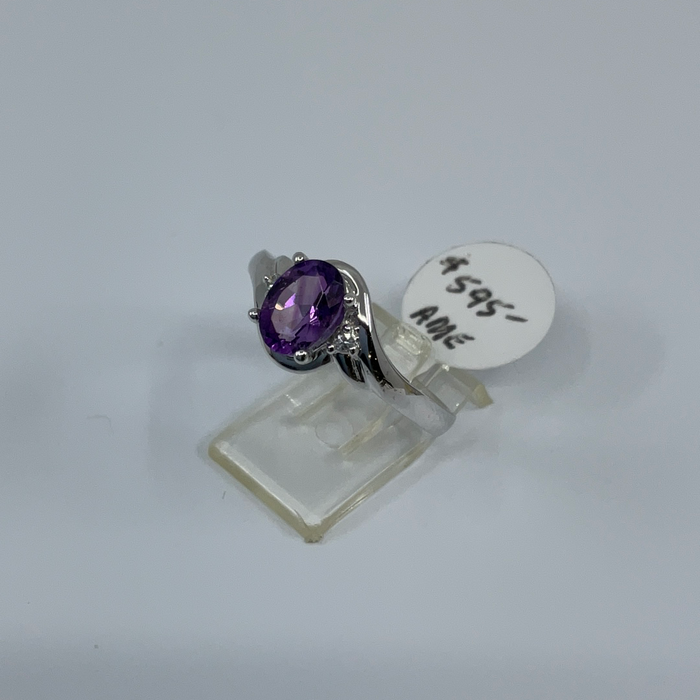 14kt White Gold Oval Amethyst and Diamond Ring