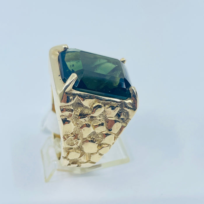 14kt Yellow Gold 10ct Moldavite nugget style ring
