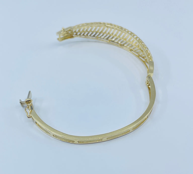 14kt Yellow Gold fancy Bangle Bracelet