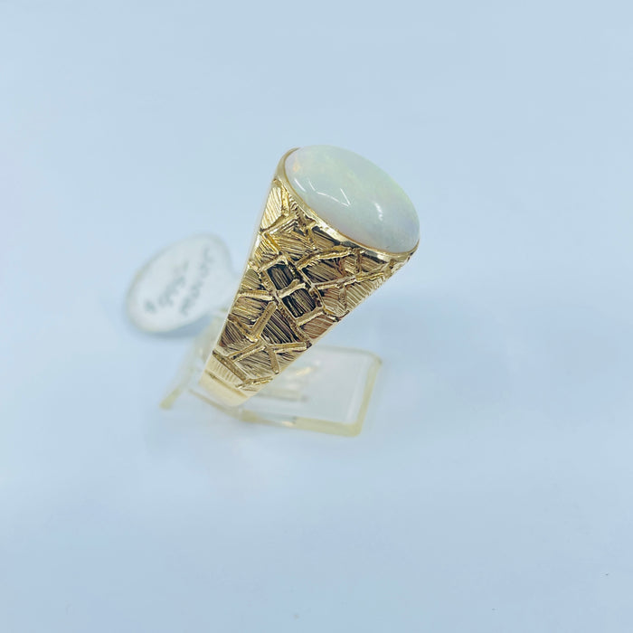14kt Yellow Gold Opal Mens ring