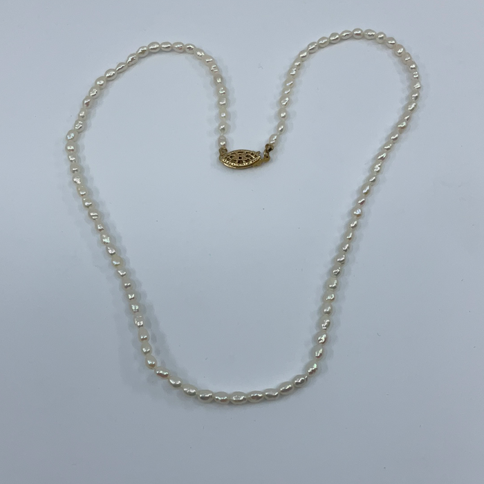16.5” fw Pearl necklace