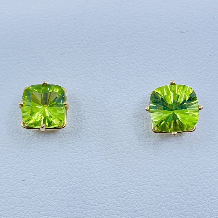 14kt Yellow Gold Lens Cut Peridot Earrings