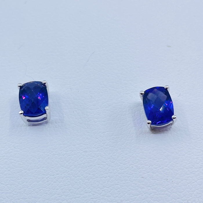 14kt White Gold Amethyst Earrings