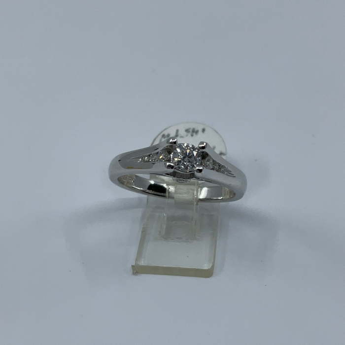 14kt White Gold diamond engagement ring