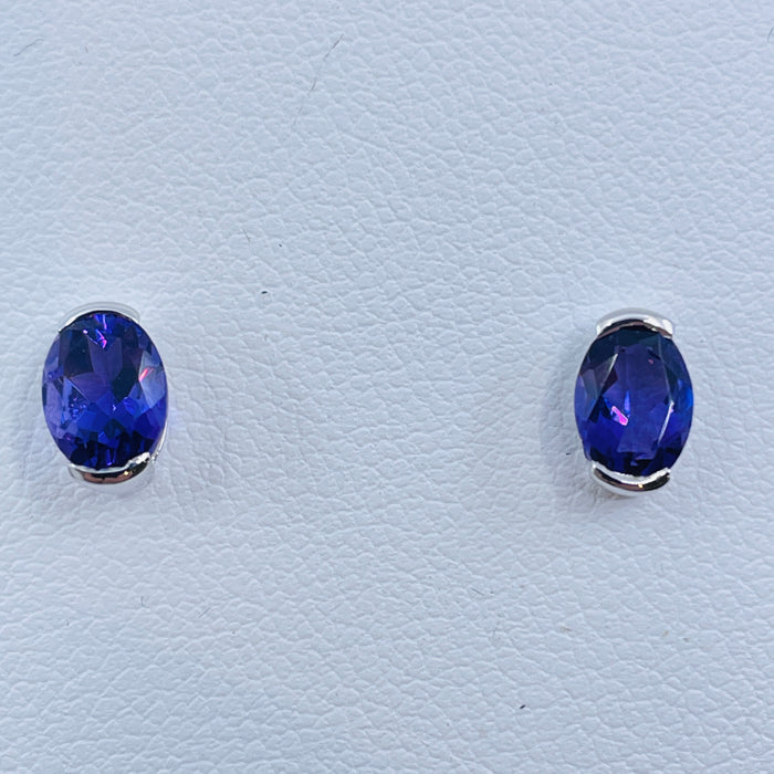 14kt White Gold oval cut Amethyst Earrings