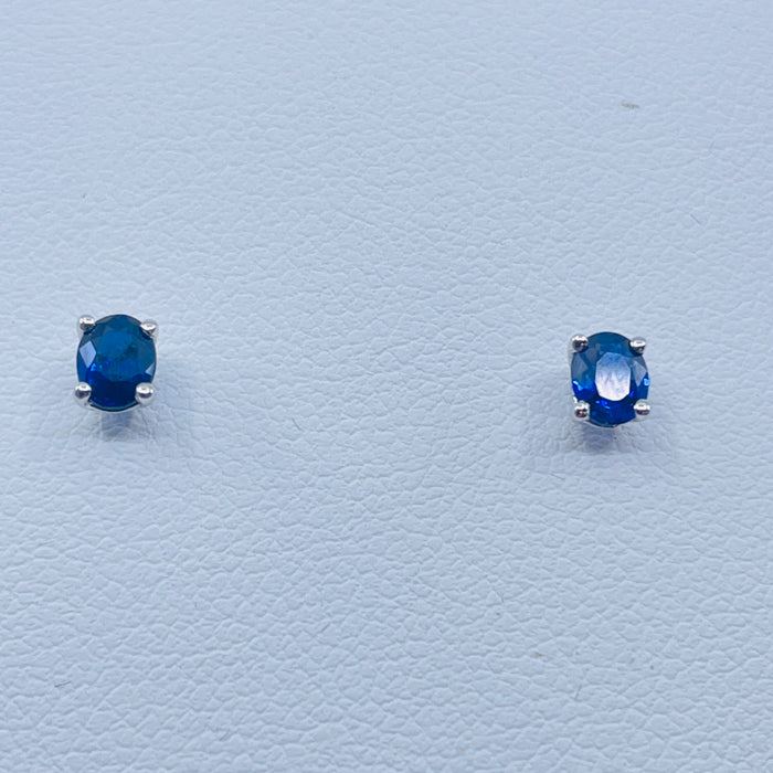 Sterling Silver oval Blue Sapphire Earrings