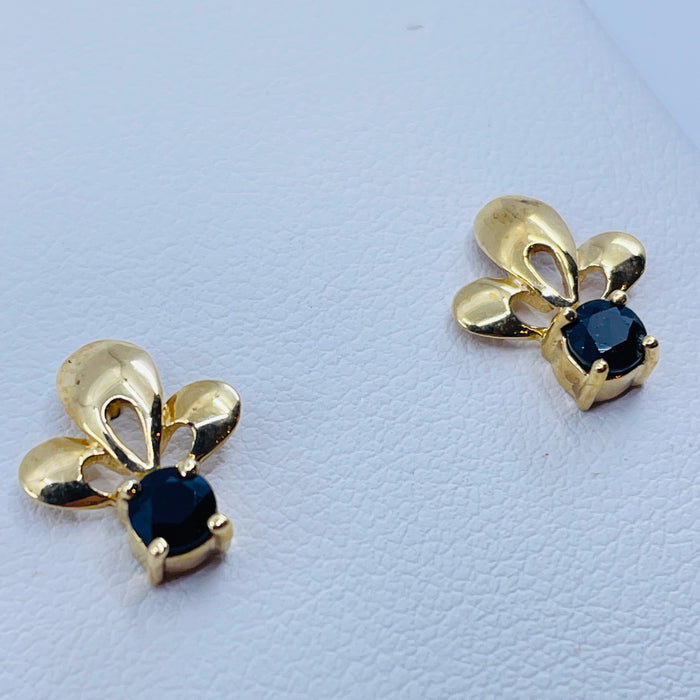 14kt Yellow Gold blue sapphire earrings