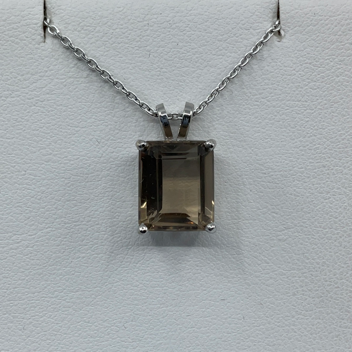 14kt White Gold 4.52ct Rectangle shaped Smokey Quartz pendant