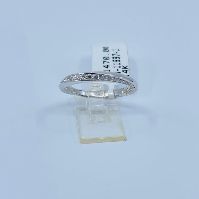 14kt White Gold .25ctw 24 diamond twisted Band