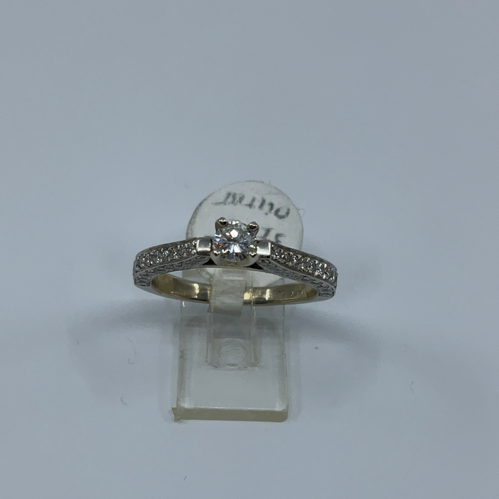 14kt white gold diamond engagement ring