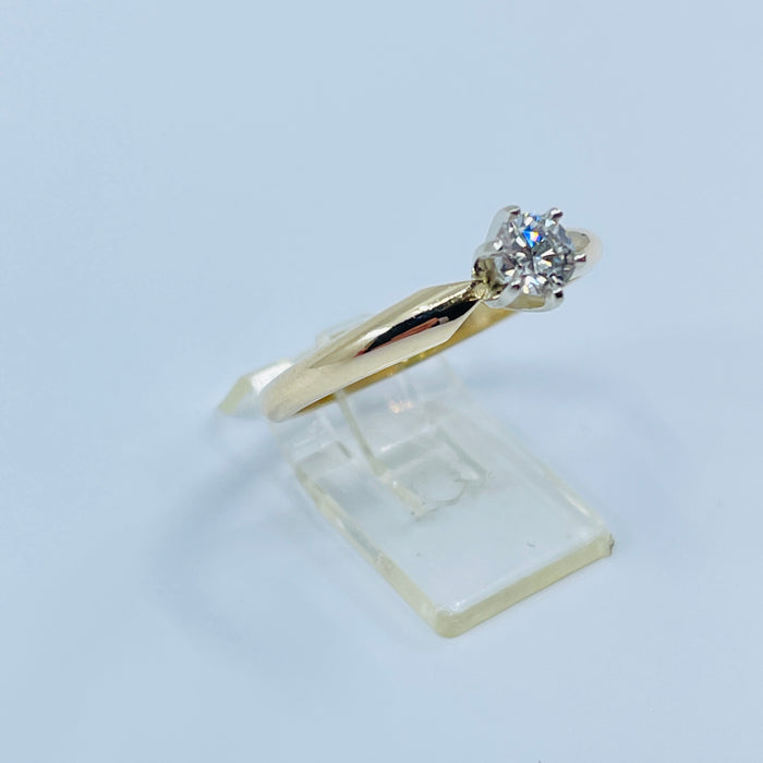 14kt Yellow Gold .25ct I SI2 Diamond solitaire
