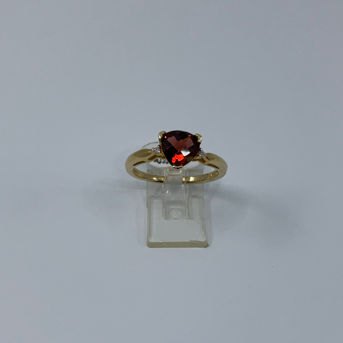 14kt Yellow Gold Garnet and Diamond Ring